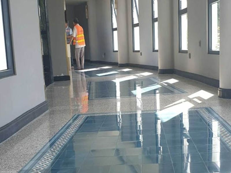 Dịch vụ vệ sinh nhà sau xây dựng chuyên nghiệp, giá hợp lý
