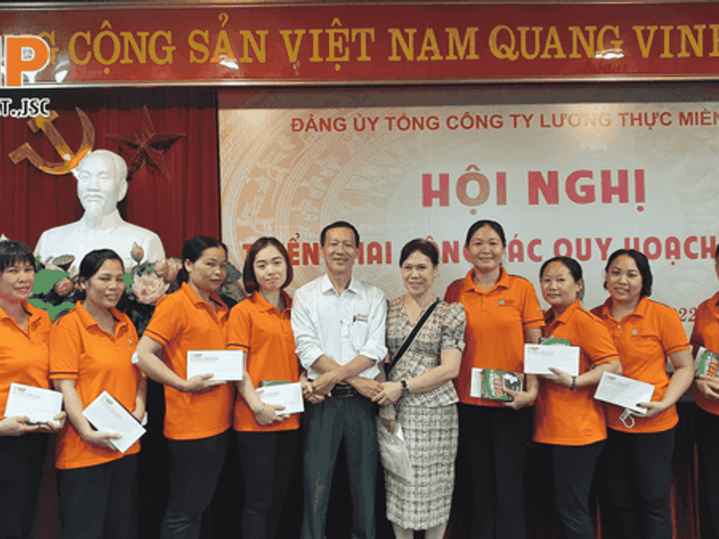 Dịch vụ vệ sinh văn phòng chuyên nghiệp tại các quận huyện Hà Nội