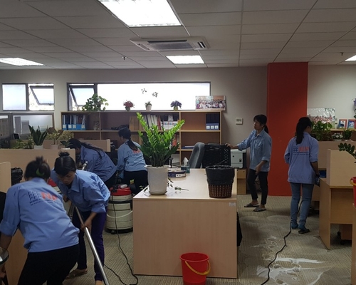 Nên sử dụng tạp vụ văn phòng theo giờ hay tạp vụ văn phòng hàng ngày?