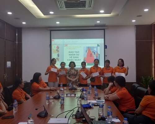 Tôn Vinh Giá Trị và Sự Đồng Hành trong Công Tác Đào Tạo Nội Bộ Thường Niên của Công Ty Cổ Phần Dịch Vụ và Thương Mại Nhuận Phát