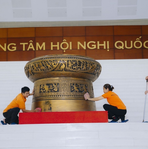 Vệ sinh định kỳ tòa nhà, nhà máy, văn phòng